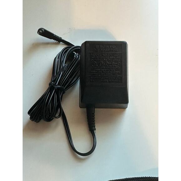 SANYO M5495 Microcassette Tape Recorder With Earphone & power adapter - Picture 4 of 7